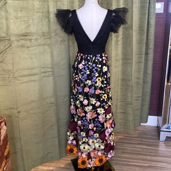 Mac Duggal Black and Multicolor Floral appliqué Midi Dress, US2 - Picture 14 of 16